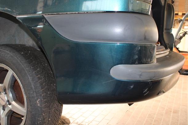 Foto: STOSSFÄNGER / STOSSSTANGE HINTEN eines Renault Espace 2.0 Style