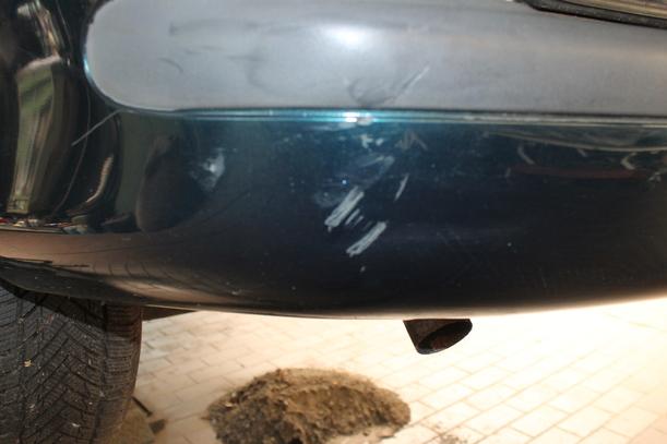 Foto: STOSSFÄNGER / STOSSSTANGE HINTEN eines Renault Espace 2.0 Style