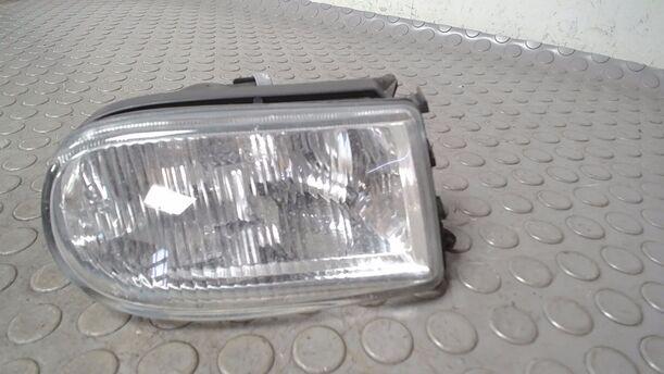 Foto: NEBELSCHEINWERFER LINKS eines Renault Espace 2.0 Style