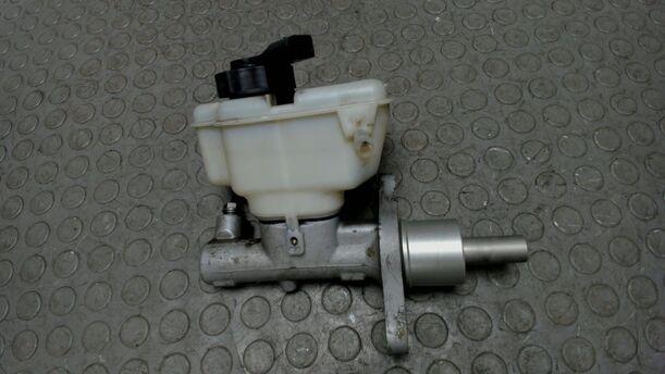 Foto: HAUPTBREMSZYLINDER eines VW Golf 1.9 TDI Style