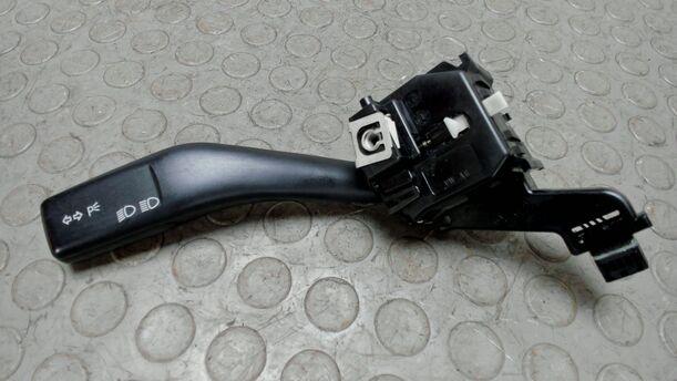 Foto: BLINKSCHALTER / KOMBISCHALTER eines VW Golf 1.9 TDI Style
