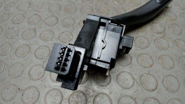 Foto: BLINKSCHALTER / KOMBISCHALTER eines VW Golf 1.9 TDI Style