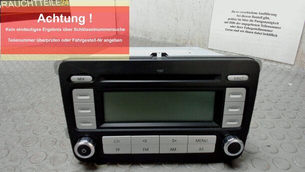 Foto: RADIO ( BLAUPUNKT / RADIOCODE ) eines VW Golf 1.9 TDI Style