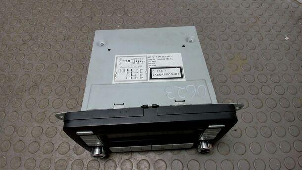 Foto: RADIO ( BLAUPUNKT / RADIOCODE ) eines VW Golf 1.9 TDI Style