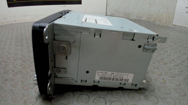 Foto: RADIO ( BLAUPUNKT / RADIOCODE ) eines VW Golf 1.9 TDI Style