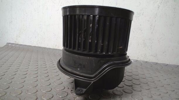 Foto: HEIZUNGSGEBLÄSE eines Ford Focus Turnier Style