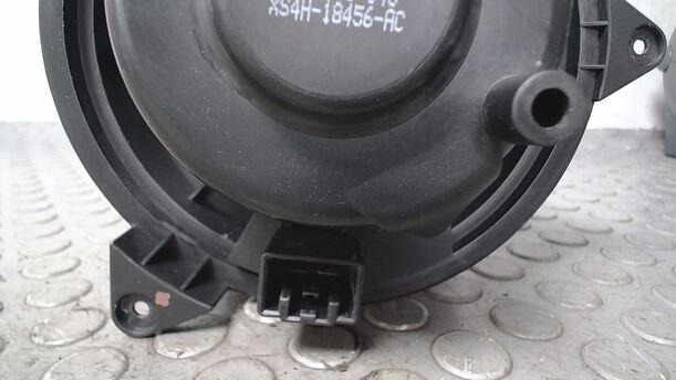 Foto: HEIZUNGSGEBLÄSE eines Ford Focus Turnier Style