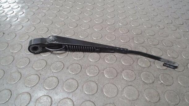 Foto: WISCHERARM HINTEN eines Ford Focus Turnier Style