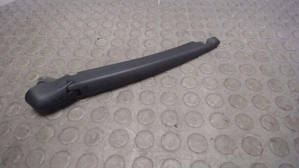 Foto: SCHEIBENWISCHERARM HINTEN eines Ford Ka 1.2 Style