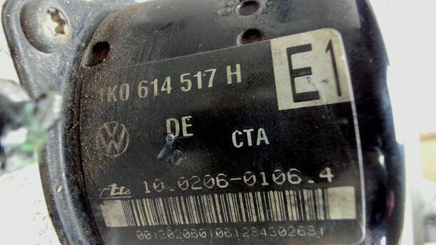 Foto: HAUPTBREMSAGGREGAT ABS eines VW Golf 1.9 TDI Style