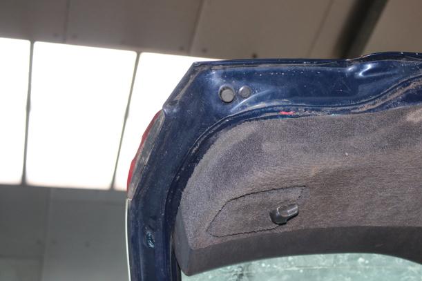 Foto: HECKKLAPPE / HECKDECKEL eines Volvo V40 1.8 Style