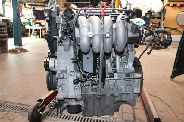 Foto: MOTOR B4184S eines Volvo V40 1.8 Style