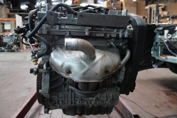 Foto: MOTOR B4184S eines Volvo V40 1.8 Style