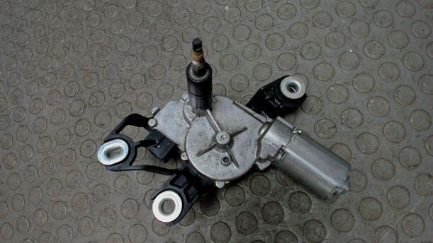 Foto: SCHEIBENWISCHERMOTOR HINTEN eines VW Golf 1.9 TDI Style