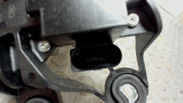 Foto: SCHEIBENWISCHERMOTOR HINTEN eines VW Golf 1.9 TDI Style