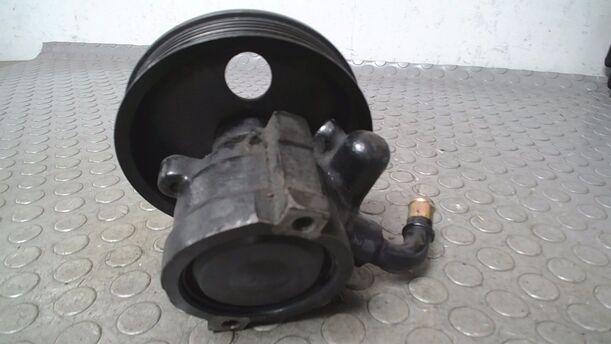 Foto: PUMPE SERVOLENKUNG eines Volvo V40 1.8 Style