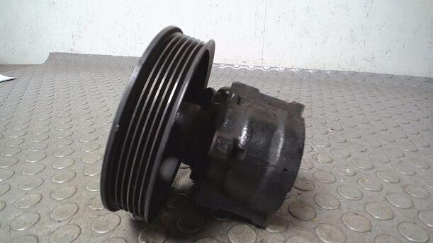Foto: PUMPE SERVOLENKUNG eines Volvo V40 1.8 Style
