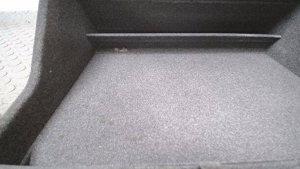 Foto: HANDSCHUHFACH eines Volvo V40 1.8 Style