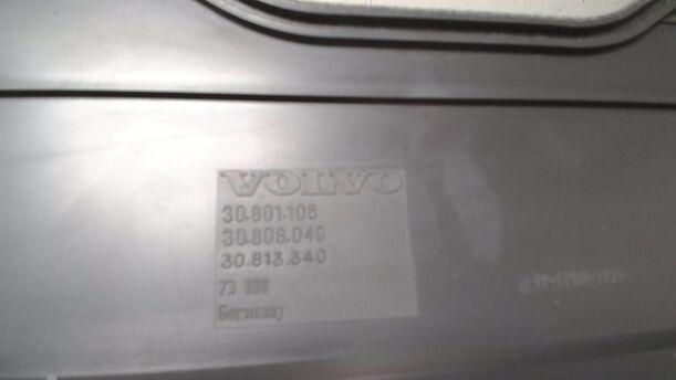 Foto: HANDSCHUHFACH eines Volvo V40 1.8 Style