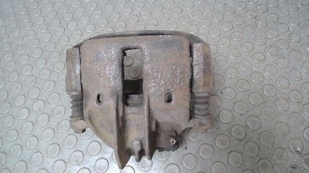 Foto: BREMSSATTEL VORNE RECHTS eines Volvo V40 1.8 Style