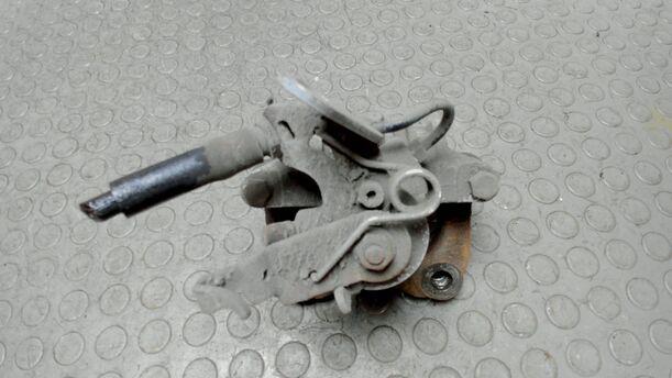 Foto: BREMSSATTEL HINTEN LINKS eines VW Golf 1.9 TDI Style