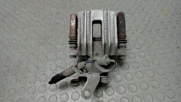 Foto: BREMSSATTEL HINTEN LINKS eines VW Golf 1.9 TDI Style