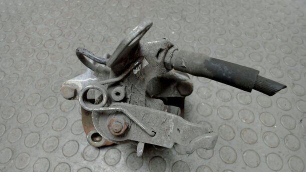 Foto: BREMSSATTEL VORN RECHTS eines VW Golf 1.9 TDI Style