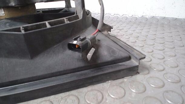 Foto: ELEKTROLÜFTER eines Volvo V40 1.8 Style