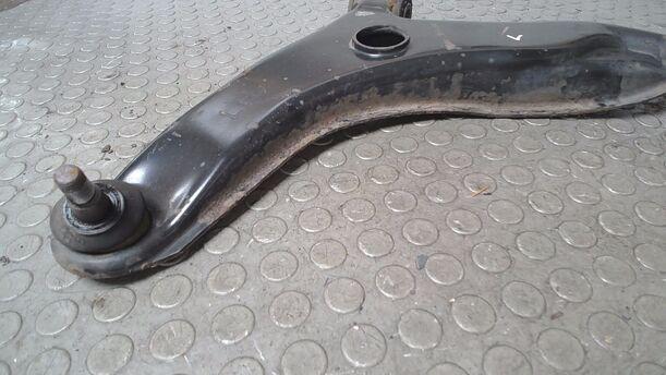 Foto: QUERLENKER VORNE LINKS eines Volvo V40 1.8 Style