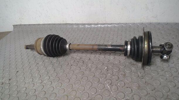 Foto: ANTRIEBSWELLE VORNE LINKS eines Volvo V40 1.8 Style