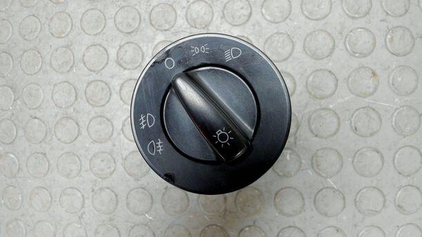 Foto: LICHTSCHALTER eines VW Sharan 1.8 5V Turbo Style