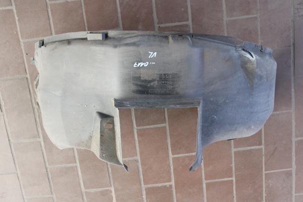 Foto: RADHAUSSCHALE / INNENKOTFLÜGEL VORNE LINKS eines Opel Corsa Style