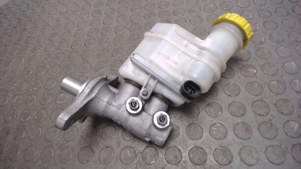 Foto: HAUPTBREMSZYLINDER eines Ford Ka 1.2 Style