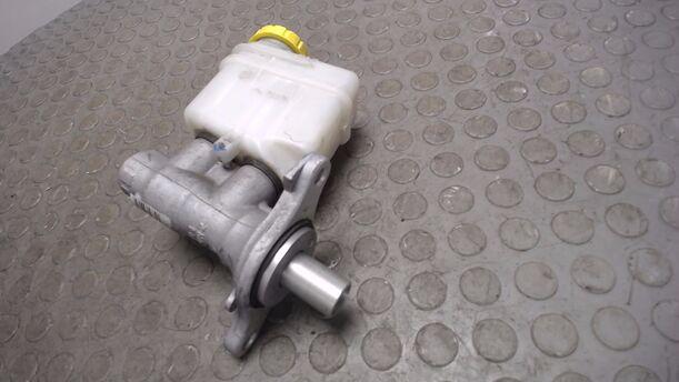 Foto: HAUPTBREMSZYLINDER eines Ford Ka 1.2 Style