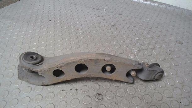 Foto: QUERLENKER LINKS eines Opel Corsa Style