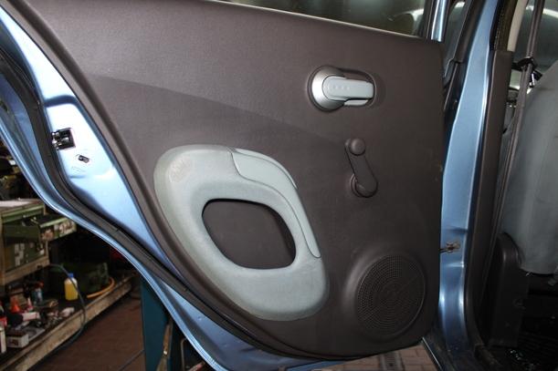Foto: TÜR HINTEN LINKS eines Nissan Micra 1.5 dCi Style