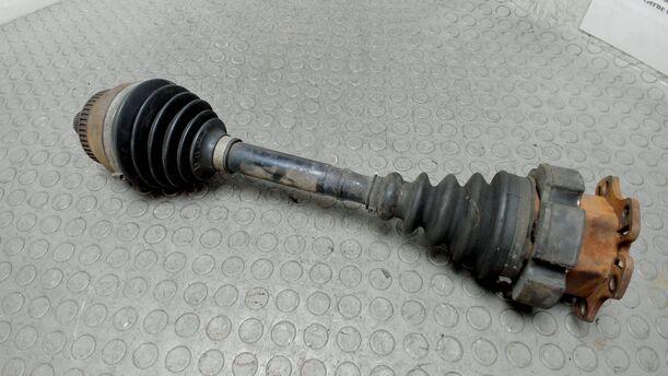 Foto: ANTRIEBSWELLE LINKS eines VW Sharan 1.8 5V Turbo Style