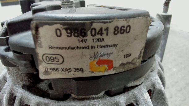 Foto: LICHTMASCHINE / GENERATOR ( 120A ) eines VW Sharan 1.8 5V Turbo Style