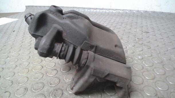 Foto: BREMSSATTEL VORNE LINKS eines Nissan Micra 1.5 dCi Style