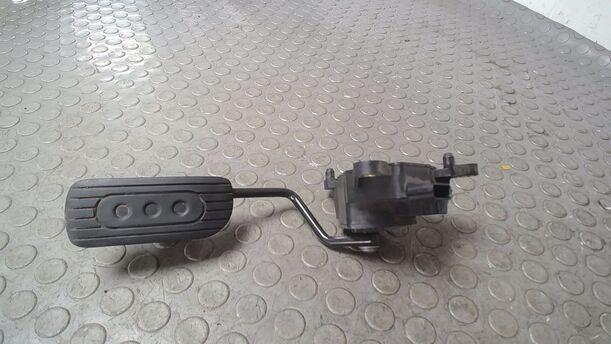 Foto: GASPEDAL eines Nissan Micra 1.5 dCi Style