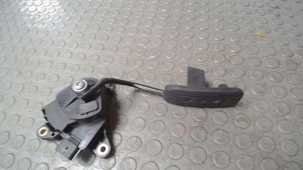 Foto: GASPEDAL eines Nissan Micra 1.5 dCi Style