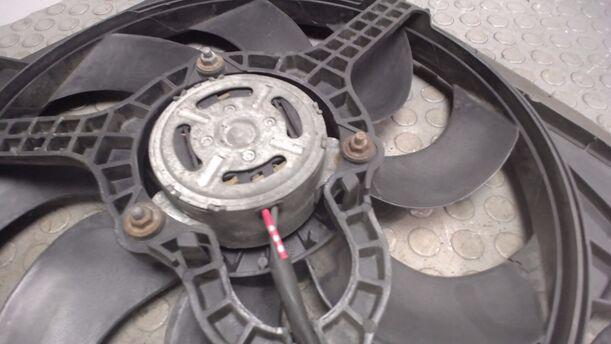 Foto: ELEKTROLÜFTER eines Ford Ka 1.2 Style