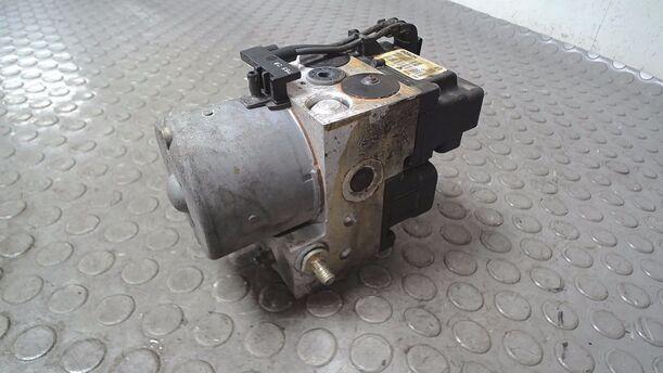 Foto: HAUPTBREMSAGGREGAT ABS eines Opel Corsa Style
