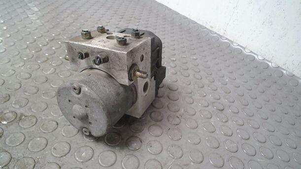Foto: HAUPTBREMSAGGREGAT ABS eines Opel Corsa Style