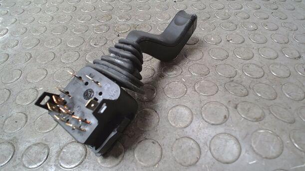 Foto: BLINKSCHALTER / KOMBISCHALTER eines Opel Corsa Style