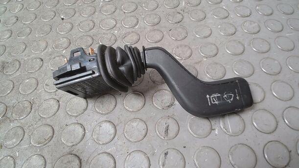 Foto: SCHEIBENWISCHERSCHALTER eines Opel Corsa Style