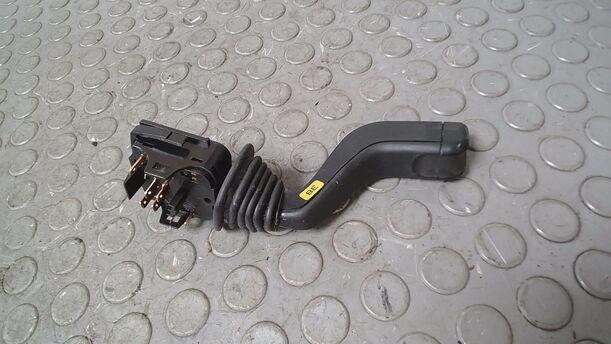 Foto: SCHEIBENWISCHERSCHALTER eines Opel Corsa Style