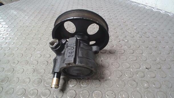 Foto: PUMPE SERVOLENKUNG eines Opel Corsa Style