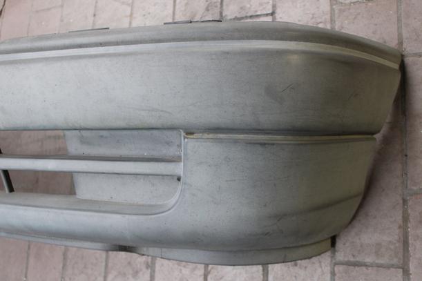 Foto: STOSSSTANGE / STOSSFÄNGER VORN eines Opel Astra Style