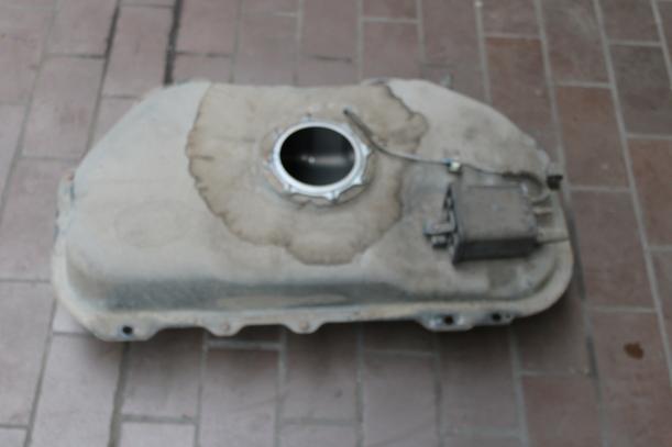 Foto: KRAFTSTOFFTANK eines Hyundai i10 1.1 Style